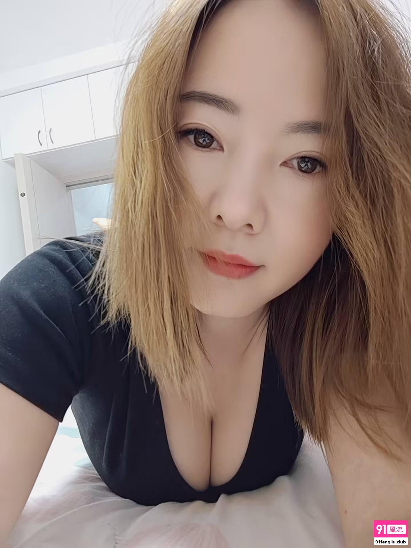 奉贤区气质婼婕